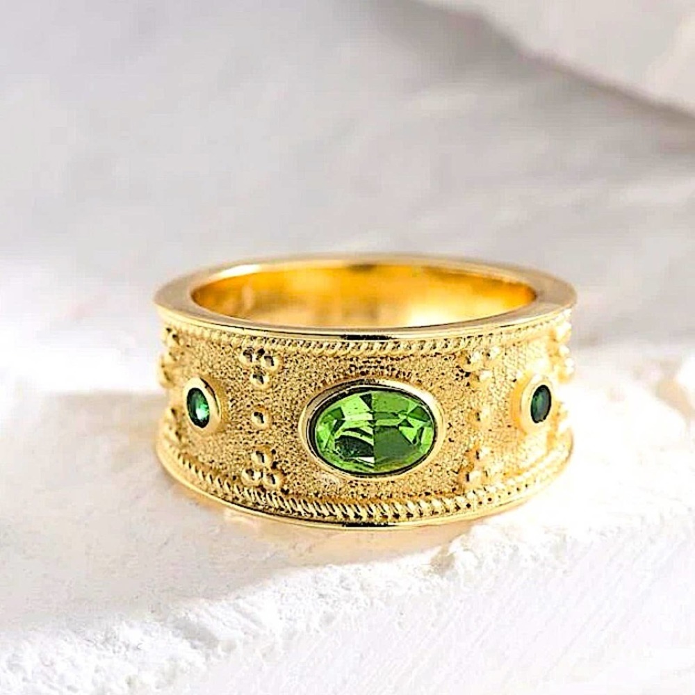 18K GOLD PLATED PERIDOT BAND RING - Picture 3 of 5